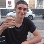 El inglés se me da de lujo para todas las edades y puedo ayudar a cualquiera de la eso para abajo.